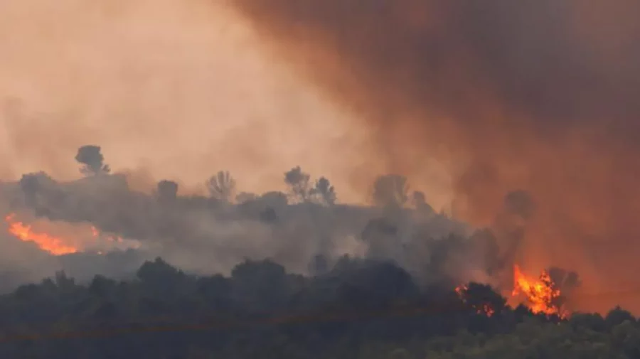 Incendiu masiv de vegetație în Franța: Arde o suprafață mai mare ca Parisul. Cel puțin o persoană a decedat