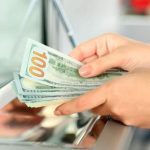 Curs valutar 24 septembrie 2026: Cât valorează un euro și un dolar