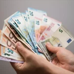 Curs valutar 17 august 2026: Cât valorează un euro și un dolar