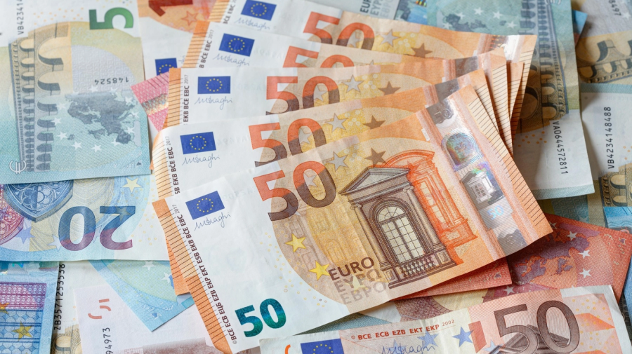 Euro scade, dolarul crește: BNM a publicat noile cotații valutare pentru perioada 31 octombrie – 2 noiembrie