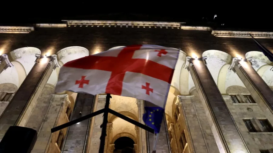 Parlamentul georgian adoptă un proiect de lege care interzice votul în străinătate