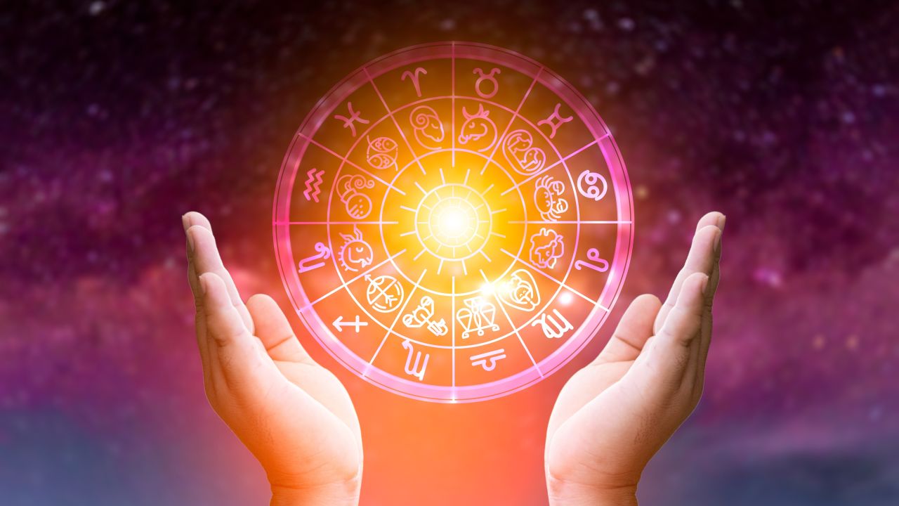 Horoscop 24 octombrie. Se întoarce roata și vine norocul pentru unele zodii