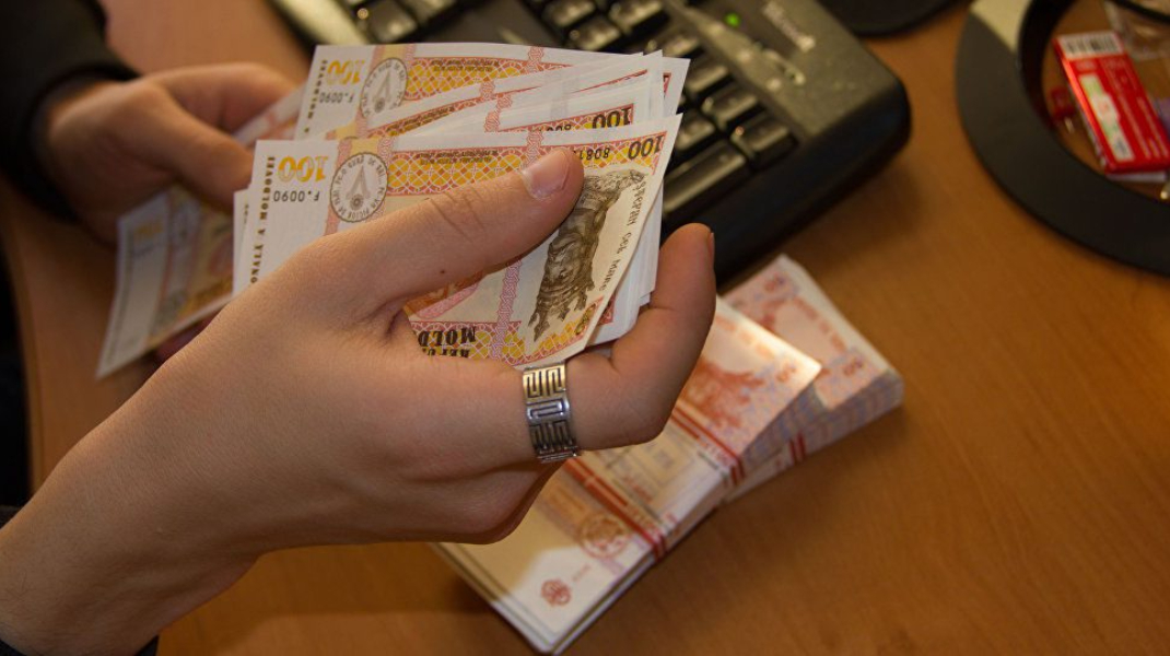 „Vorbim din luna ianuarie și nu am ajuns la numitor comun”. Sindicatele cer Guvernului salariu minim de 8000 de lei