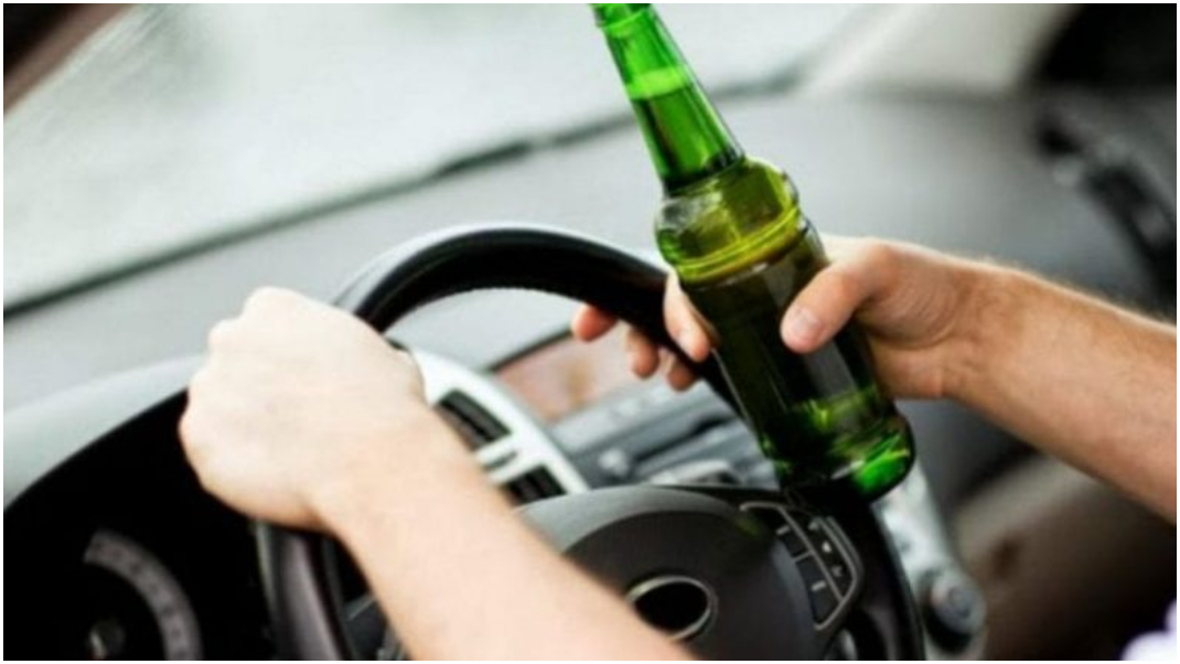 Pericol pe drumuri! Peste 40 de șoferi au urcat băuți la volan în acest weekend