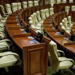 Deputații au fost convocați din vacanța de vară. Sesiune extraordinară la Parlament, înainte de Ziua Independenței