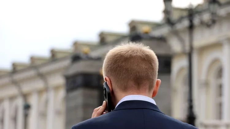 FSB susține că telefoanele unor înalţi oficiali ruşi au fost interceptate de servicii secrete străine