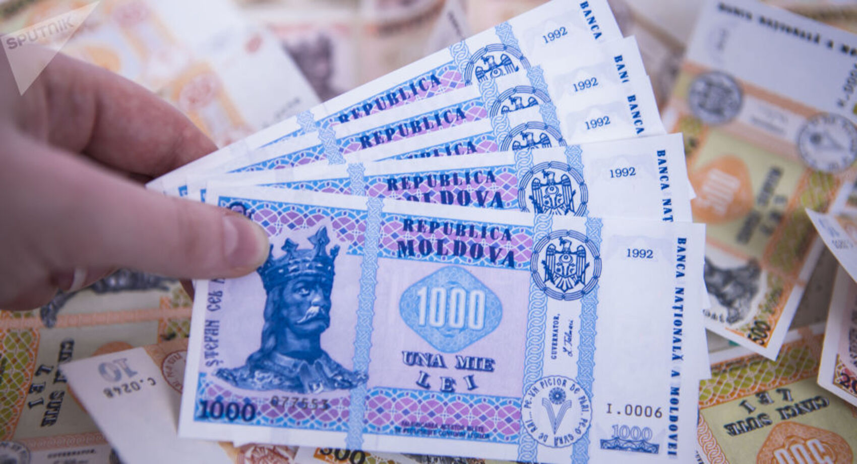 Salariul mediu a ajuns la 16,8 mii de lei în Moldova. Cât a crescut în termeni reali