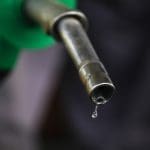 Benzina se scumpește cu 2 bani! ANRE anunță noi prețuri la pompă