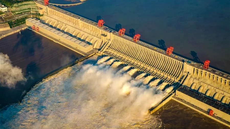 China construiește cel mai mare baraj din lume într-o zonă cu risc seismic: îngrijorări pentru milioane de oameni