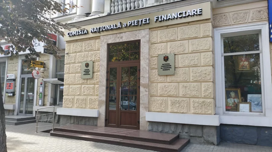 Aproape 1.000 de reclamații la CNPF într-un an. Consumatorii și-au recuperat peste 4 milioane de lei