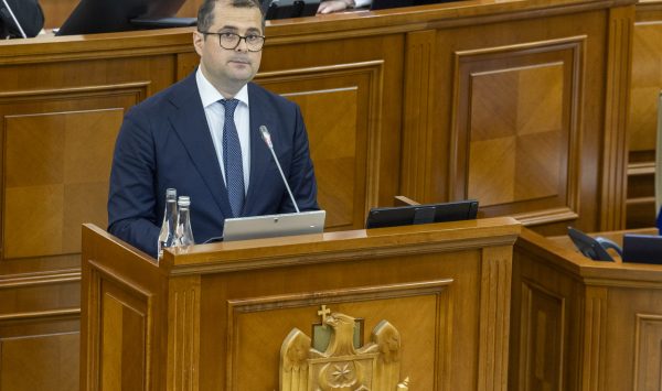 60 de zile de stare de urgență! Premierul cere aprobarea Parlamentului