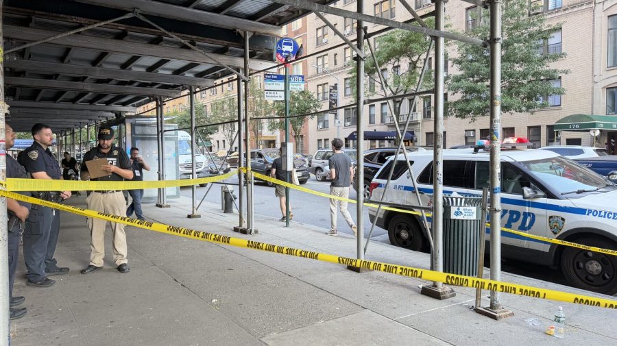 VIDEO Doi bărbați, înjunghiați la New York: Suspectul ar fi strigat „Allah Akbar”