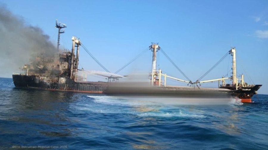 Navă comercială turcă, lovită cu rachete în Marea Neagră. Cinci marinari au fost uciși