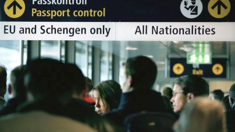 Italia suspendă acordul Schengen cu Spania. Alte state UE cer măsuri similare