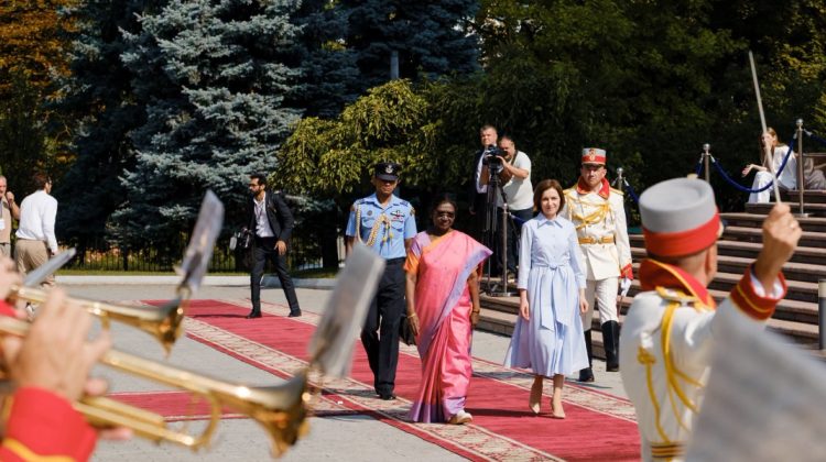 Moldova și India extind relațiile economice: piața indiană se deschide pentru merele moldovenești