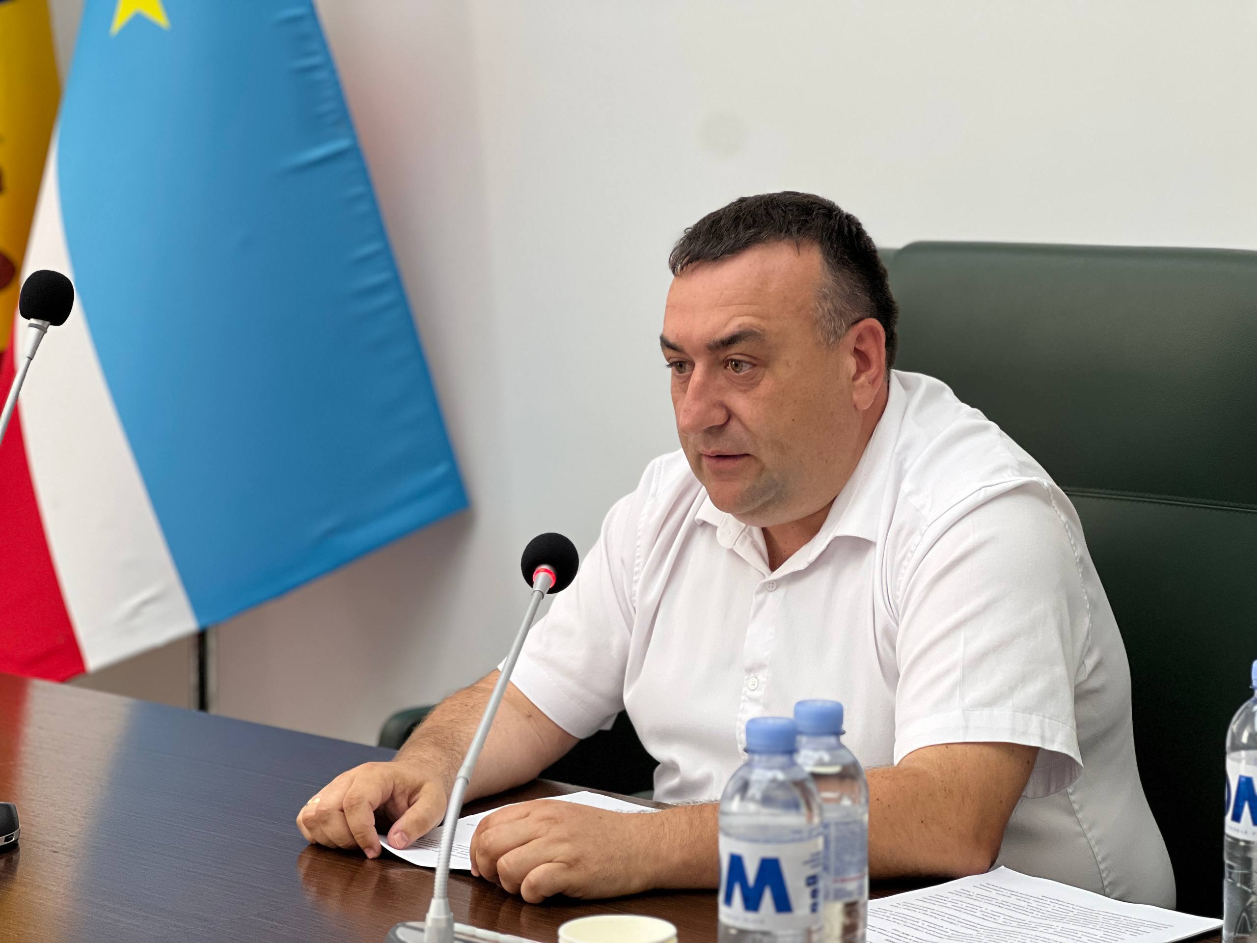 Gaidarji afirmă că Postica i-ar fi sugerat să plece din PACE și să candideze independent. Vicepreședintele CEC explică