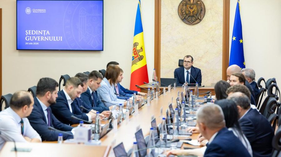 Profesorii așteaptă noua lege a salarizării. Cum răspunde Guvernul nemulțumirilor
