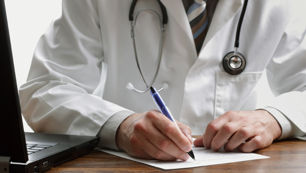 Fiecare al doilea doctor din Moldova are peste 55 de ani. Deficit acut de medici de familie și specialiști în reanimare