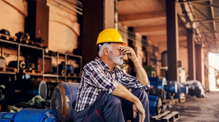 Pensiile mici îi obligă pe moldoveni să muncească: Peste jumătate dintre noii pensionari continuă să lucreze
