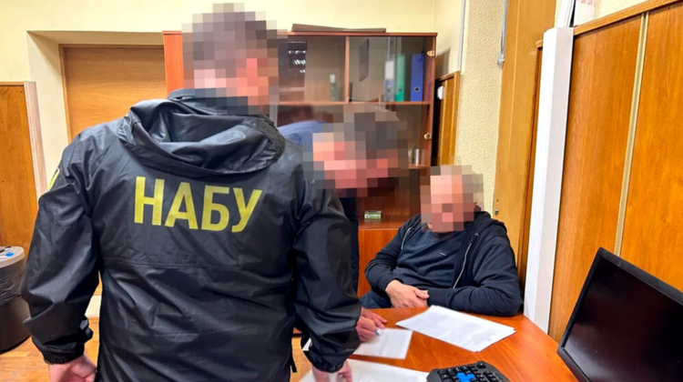 Donații pentru Ucraina, în centrul unei anchete: Fost oficial, suspectat de o schemă de 1,3 milioane de dolari