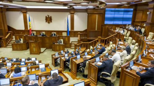 Energie, justiție și asistență socială, pe agenda Parlamentului. Deputații se întrunesc în ședință