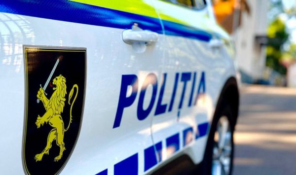 Explozie urmată de incendiu în Crocmaz. Poliția și pompierii, mobilizați la fața locului