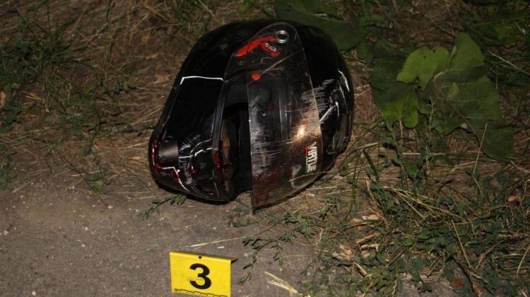 Tragedie la Ungheni: O adolescentă de 17 ani a murit după ce s-a izbit cu ATV-ul într-un pilon electric