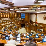 Deputații se întrunesc pe 3 septembrie în prima ședință plenară din această sesiune