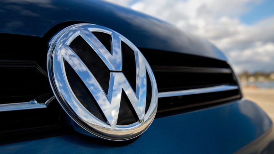 Hoții au găsit o nouă țintă: mașinile Volkswagen. O singură piesă furată aduce pagube de peste 2.500 de euro