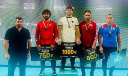 Luptătorii moldoveni au cucerit trei medalii la turneul internațional din Turcia