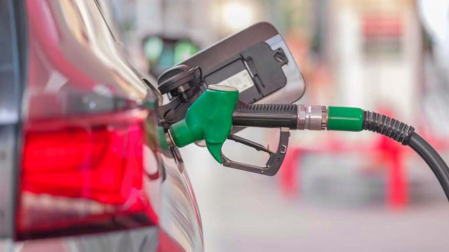 Peste șapte mii de tone de carburanți au ajuns în Moldova în două zile: Ce se întâmplă la benzinării