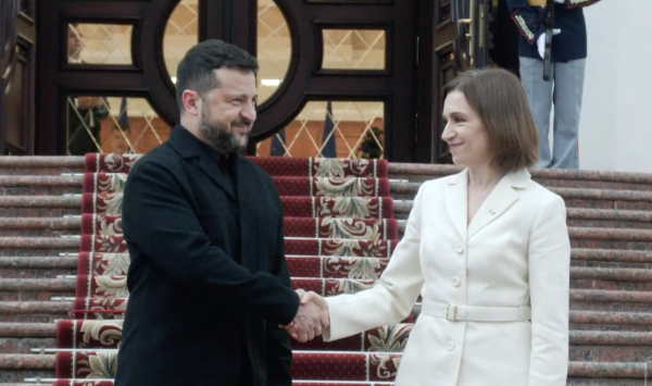 VIDEO Zelenski a ajuns la Chișinău. Începe trilaterala Moldova – România – Ucraina