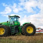 Bărbat din Hîncești, trimis după gratii, după ce a promis un permis de tractorist în schimbul a 1 200 de euro