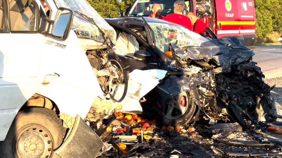 Tragicul accident de la Corlăteni: Șoferul de 46 de ani se află în stare gravă la spital