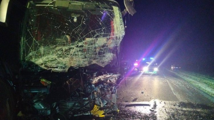 Tragicul accident de pe traseul Chișinău-Orhei-Bălți: Șoferul autocarului se află în stare gravă