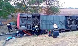 Șoferul autocarului din Ungaria, arestat după accidentul soldat cu 12 morți. Ar fi adormit la volan