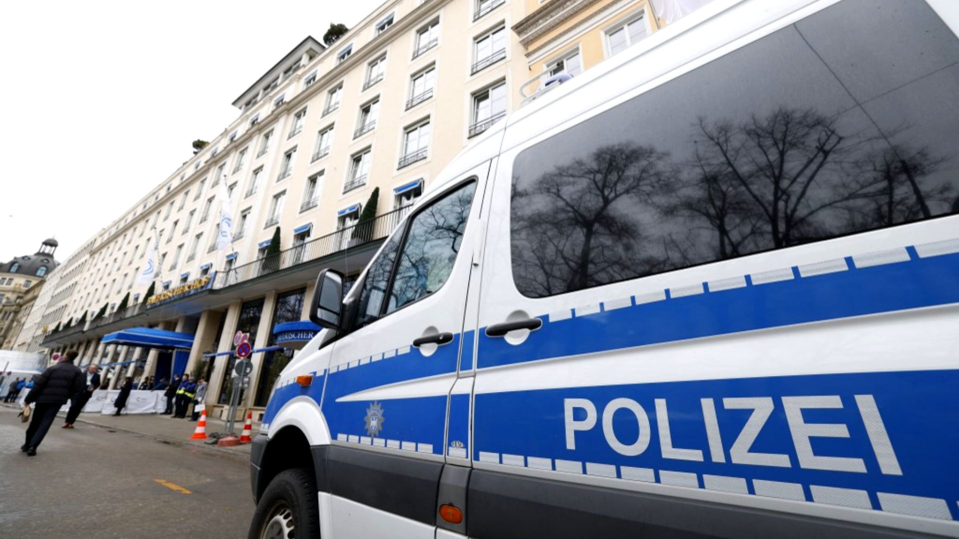Incident șocant în Germania: polițiștii au împușcat un copil de 14 ani, crezând că are o armă