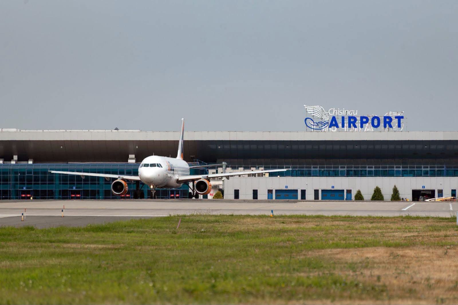 Alertă cu bombă la Aeroportul Internațional „Eugen Doga” din Chișinău. Pasagerii și angajații au fost evacuați