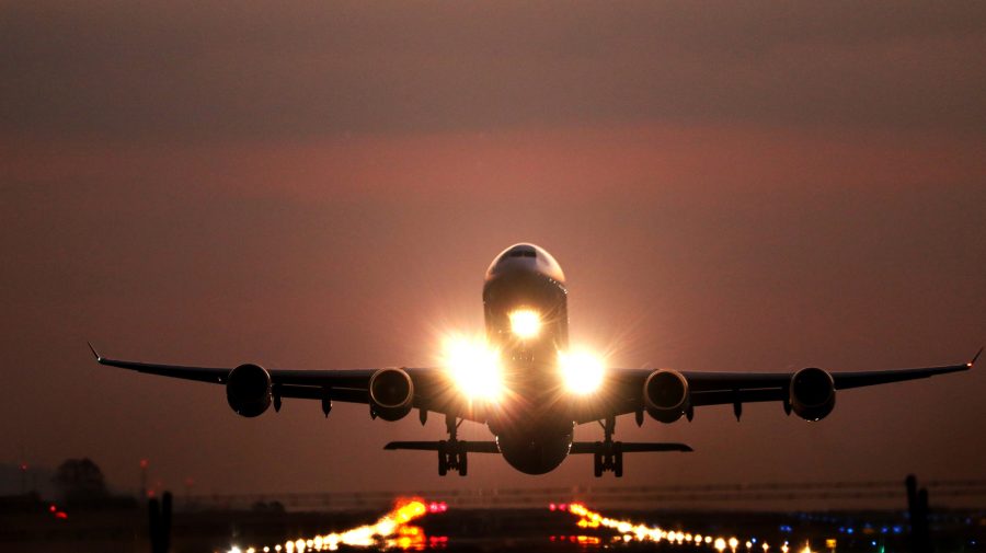 Incident de securitate pe un aeroport din Germania: Traficul aerian, suspendat după apariția unei drone