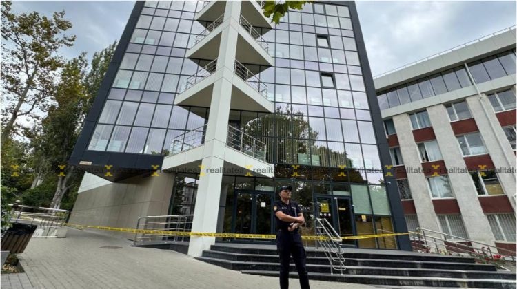 Alerta cu bombă de la Curtea de Apel Chișinău: Obiecte suspecte, găsite lângă un tomberon