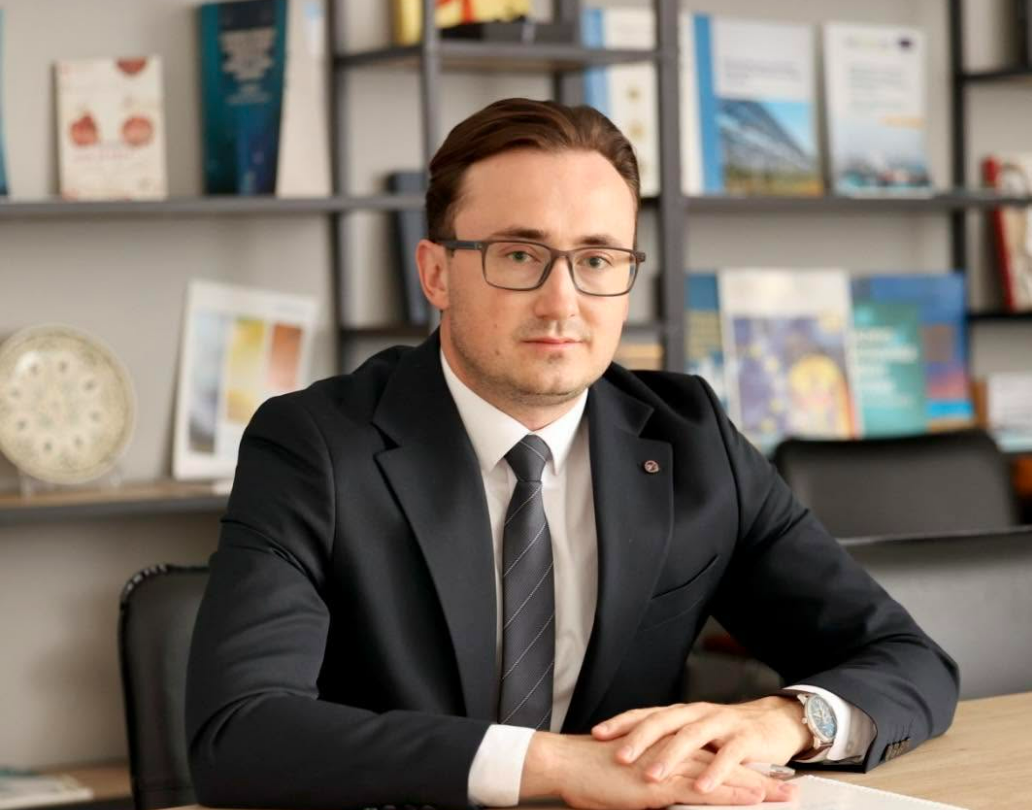 Un nou secretar general adjunct la Ministerului Energiei. Tofan: „Am citit zece secunde CV-ul, foarte impresionant”