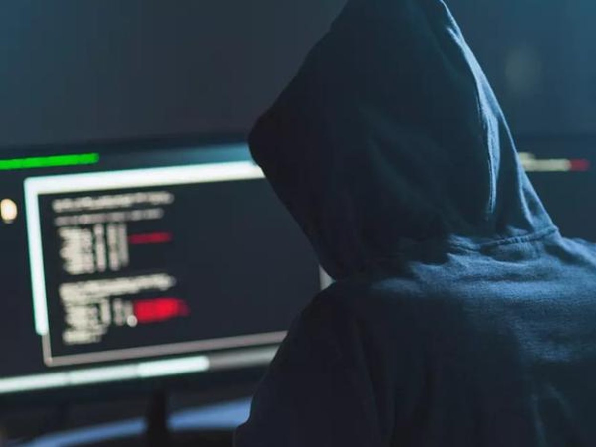 Oficialii UE, vizați de atacuri cibernetice. Hackerii au încercat să le preia conturile de mesagerie