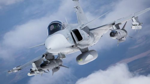 Un avion militar s-a prăbușit în Ungaria. Ministrul Apărării se deplasează de urgență la locul accidentului
