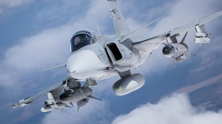 Un avion militar s-a prăbușit în Ungaria. Ministrul Apărării se deplasează de urgență la locul accidentului