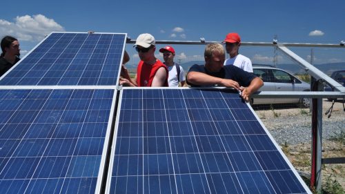 Bulgaria urcă pe primul loc în lume la stocarea energiei în baterii. Cum a reușit să-și crească rapid capacitatea