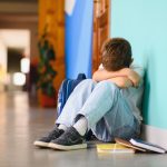 Violența, bullyingul și corupția, cele mai frecvente probleme în școlile din Moldova: Câte cazuri au fost raportate