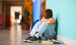 Violența, bullyingul și corupția, cele mai frecvente probleme în școlile din Moldova: Câte cazuri au fost raportate