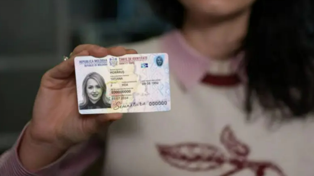 Moldovenii pot declara online pierderea sau furtul actelor de identitate