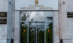 Guvernul promite soluții „în cel mai scurt timp” pentru profesori, cu o zi înainte de protest