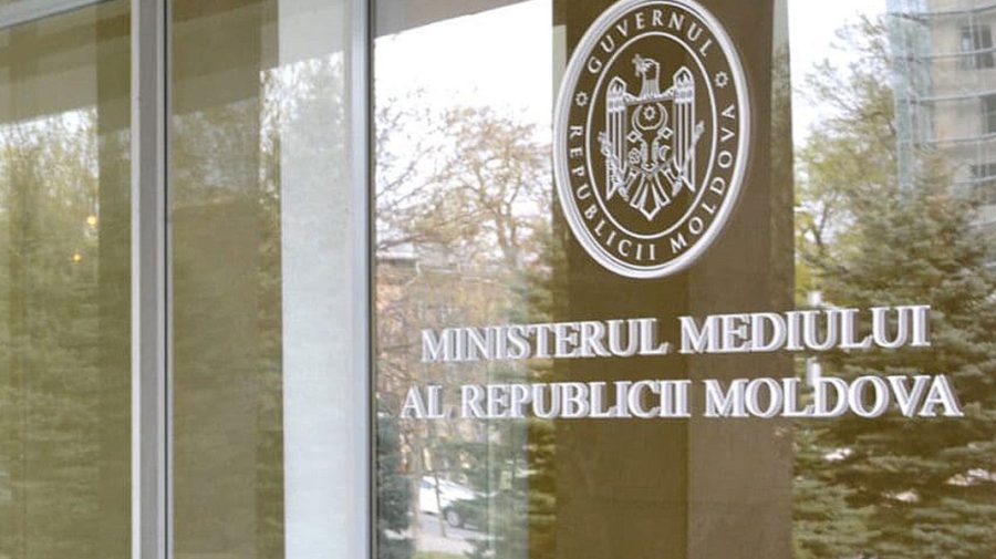 DECLARAȚIE: Ministerul Mediului mimează consultările. Un teatru pentru acte după ce a decis împotriva voinței oamenilor